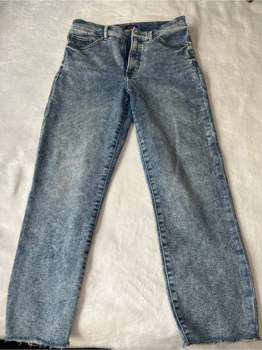 Express Women's Light Blue Washed Straight-Leg Jeans